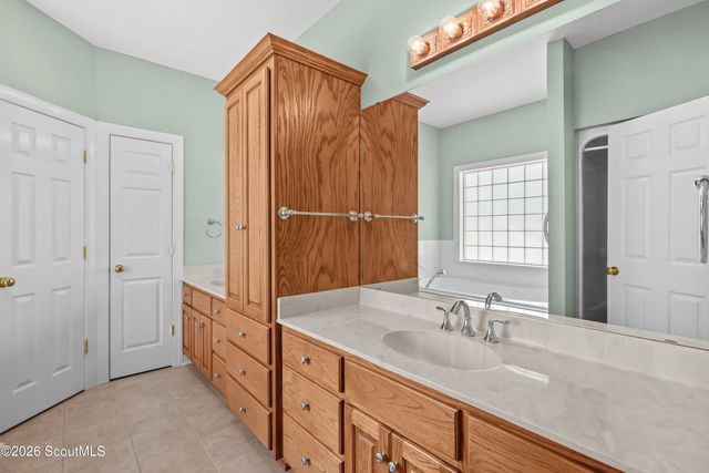 5560 Tara Rd, Waycross, GA 31503