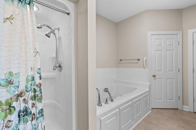 5560 Tara Rd, Waycross, GA 31503