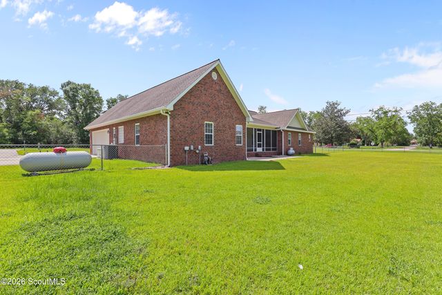 5560 Tara Rd, Waycross, GA 31503