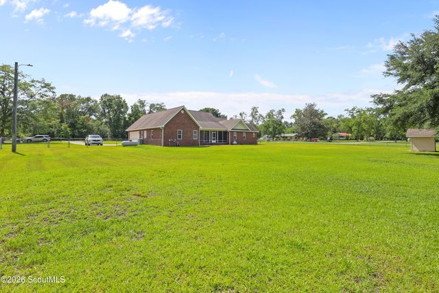 5560 Tara Rd, Waycross, GA 31503