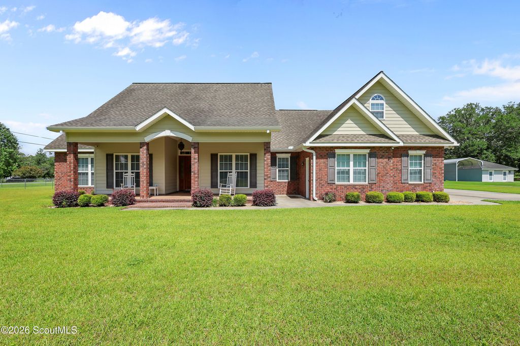 5560 Tara Rd, Waycross, GA 31503