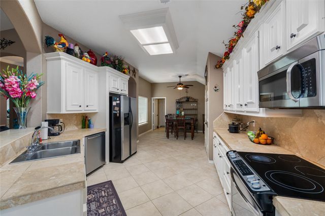 3721 Poets Court, Montgomery, TX 77356