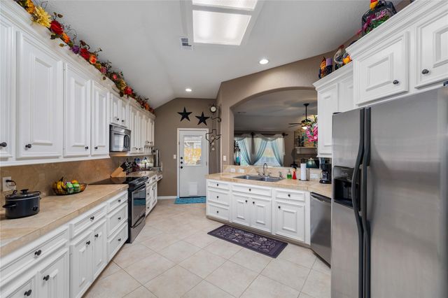 3721 Poets Court, Montgomery, TX 77356