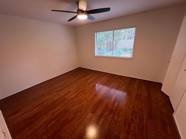 21 N Waxberry Road, The Woodlands, TX 77381