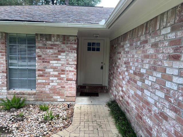 21 N Waxberry Road, The Woodlands, TX 77381