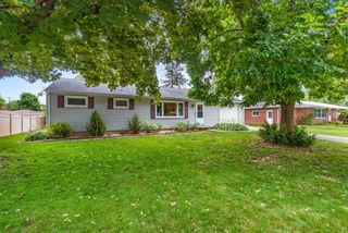 3613 S CLAY STREET, Green Bay, WI 54301
