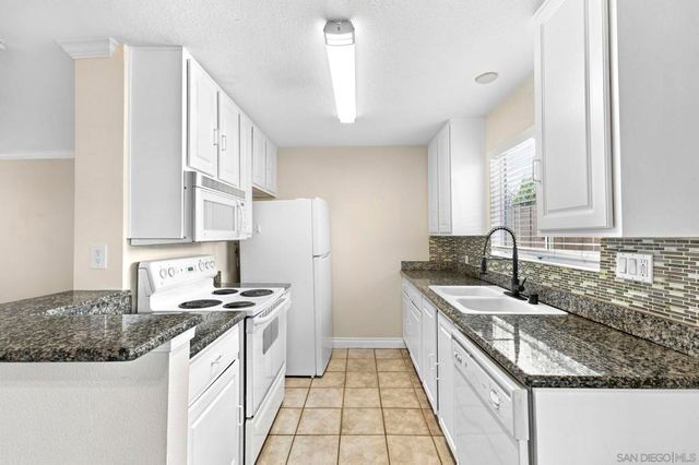 620 E Lexington Ave 13, El Cajon, CA 92020