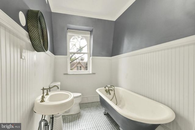 800 N 3RD ST, Reading, PA 19601