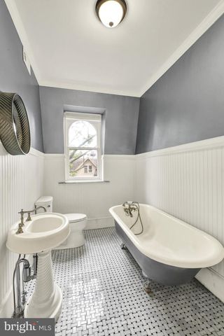 800 N 3RD ST, Reading, PA 19601
