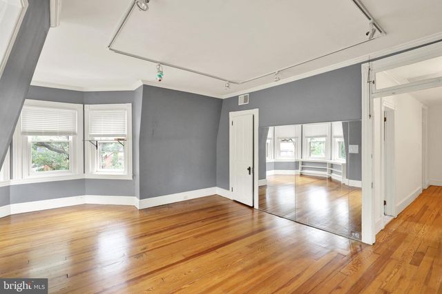 800 N 3RD ST, Reading, PA 19601