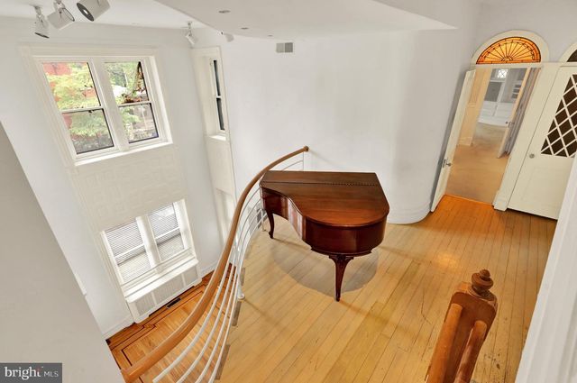 800 N 3RD ST, Reading, PA 19601