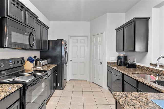 1106 Primrose Drive, Sanger, TX 76266