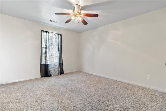 1106 Primrose Drive, Sanger, TX 76266