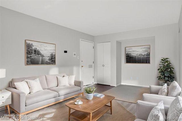 100 W Hickory Grove Road C6, Bloomfield Hills, MI 48304