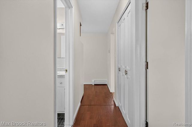 100 W Hickory Grove Road C6, Bloomfield Hills, MI 48304