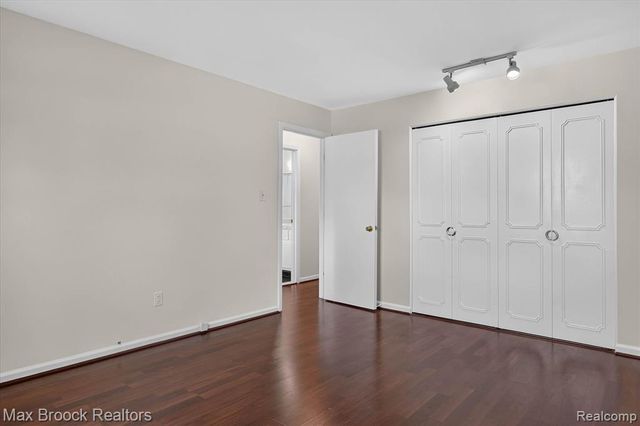 100 W Hickory Grove Road C6, Bloomfield Hills, MI 48304