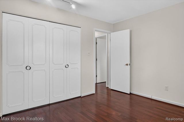 100 W Hickory Grove Road C6, Bloomfield Hills, MI 48304
