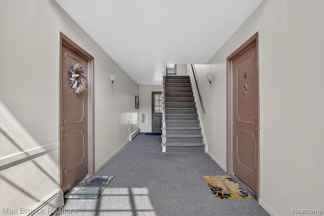 100 W Hickory Grove Road C6, Bloomfield Hills, MI 48304