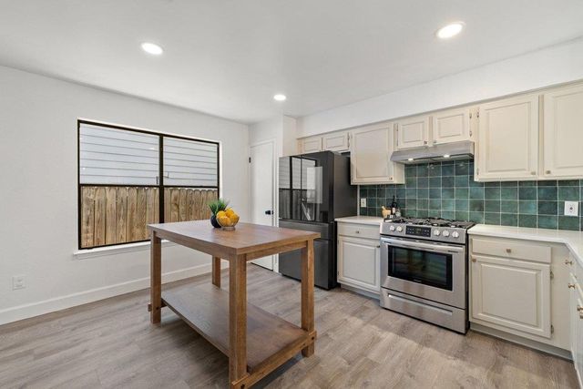 4304 Clarno DR, Austin, TX 78749