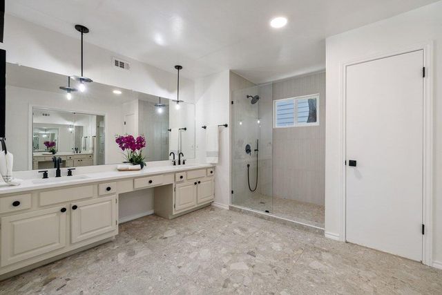 4304 Clarno DR, Austin, TX 78749