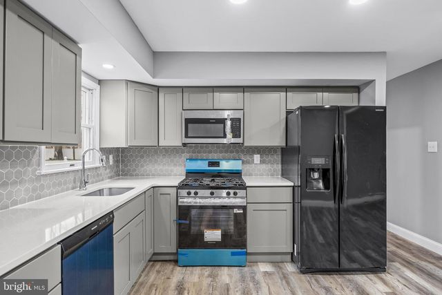 68 JANEWAY AVE, Moorestown, NJ 08057