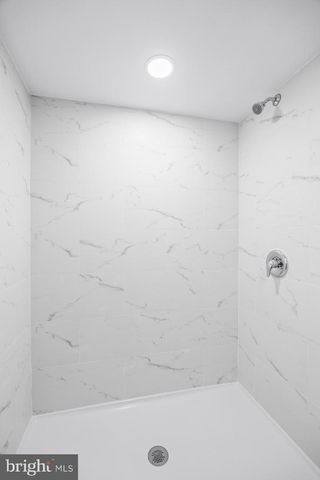 68 JANEWAY AVE, Moorestown, NJ 08057