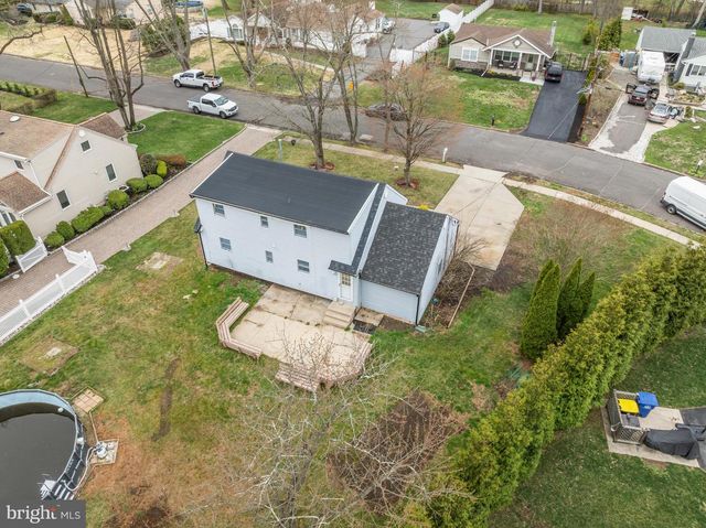 68 JANEWAY AVE, Moorestown, NJ 08057