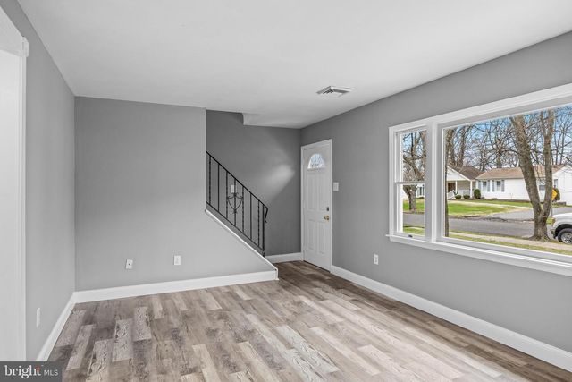 68 JANEWAY AVE, Moorestown, NJ 08057