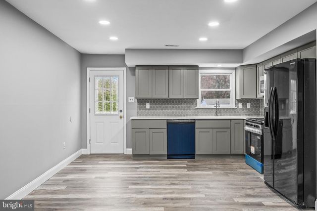 68 JANEWAY AVE, Moorestown, NJ 08057