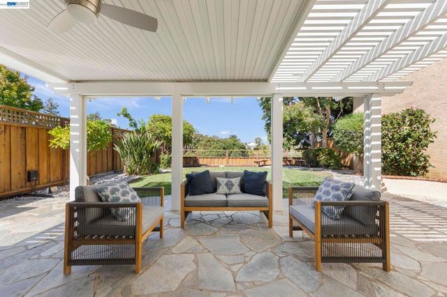 5167 Ipswich Ct, Newark, CA 94560