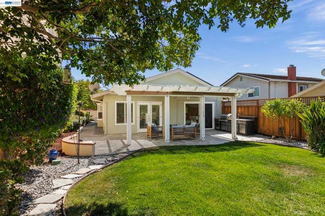 5167 Ipswich Ct, Newark, CA 94560
