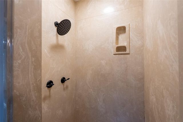 593 S MOON DRIVE, Venice, FL 34292