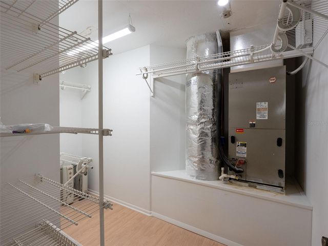 593 S MOON DRIVE, Venice, FL 34292