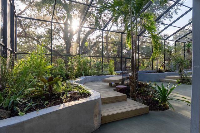 593 S MOON DRIVE, Venice, FL 34292