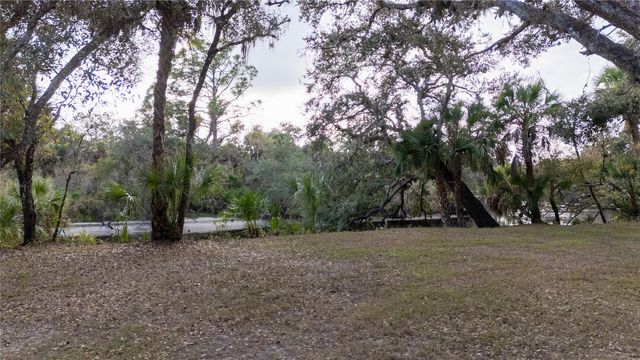 593 S MOON DRIVE, Venice, FL 34292