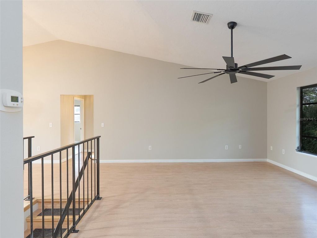 Image 7 of property listing at 593 S MOON DRIVE, Venice, FL 34292