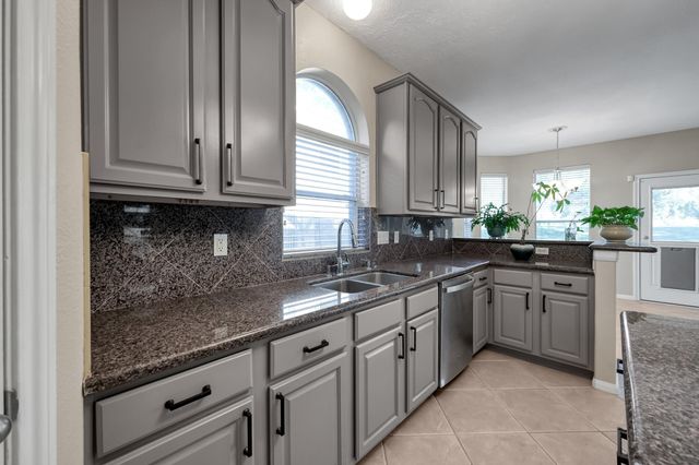 39 Laguna Road, Montgomery, TX 77356