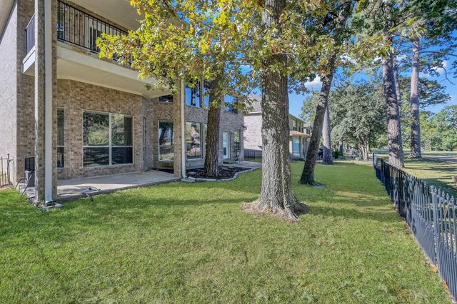 39 Laguna Road, Montgomery, TX 77356