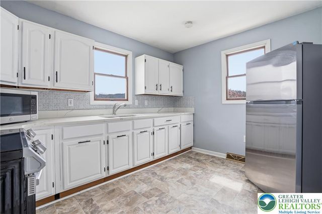 1818 East Susquehanna Street, Salisbury Twp, PA 18103