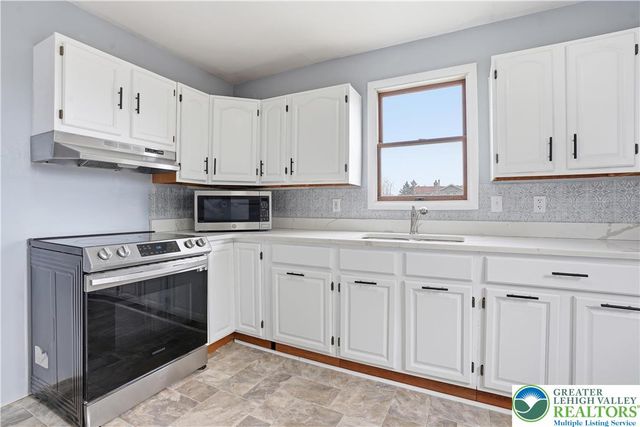 1818 East Susquehanna Street, Salisbury Twp, PA 18103