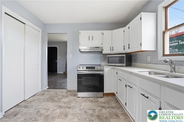 1818 East Susquehanna Street, Salisbury Twp, PA 18103