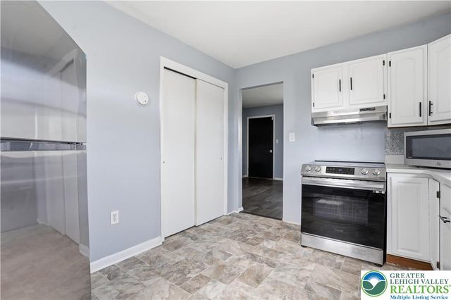 1818 East Susquehanna Street, Salisbury Twp, PA 18103