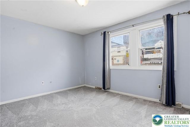 1818 East Susquehanna Street, Salisbury Twp, PA 18103