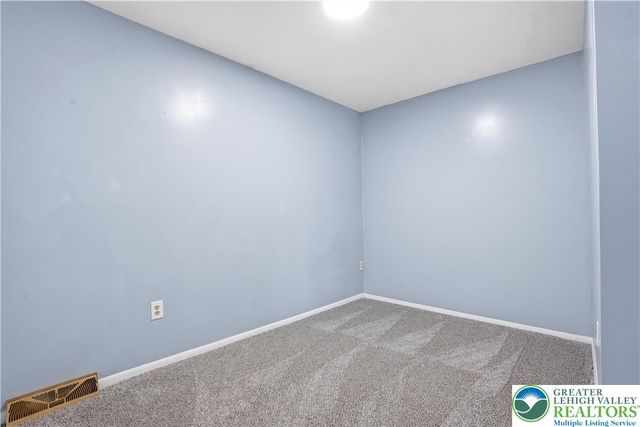 1818 East Susquehanna Street, Salisbury Twp, PA 18103