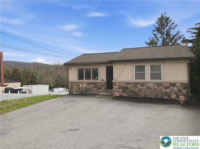 1818 East Susquehanna Street, Salisbury Twp, PA 18103