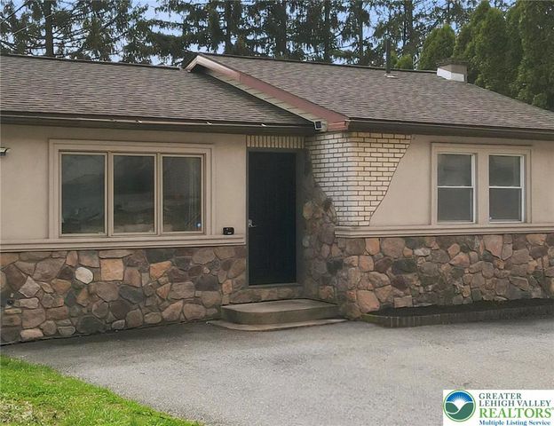 1818 East Susquehanna Street, Salisbury Twp, PA 18103