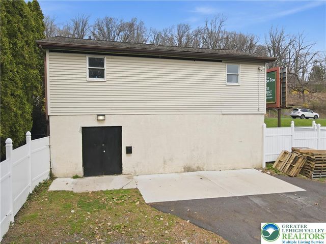 1818 East Susquehanna Street, Salisbury Twp, PA 18103