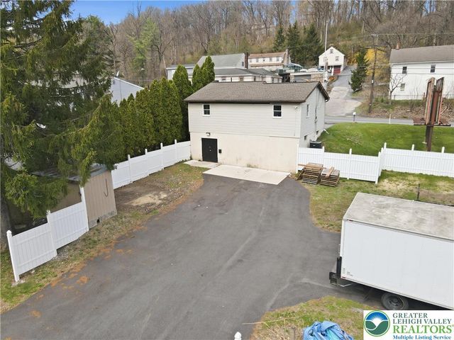 1818 East Susquehanna Street, Salisbury Twp, PA 18103