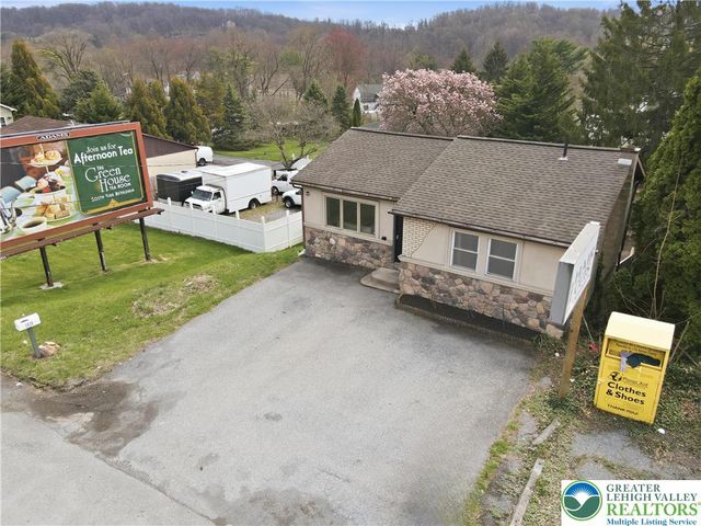 1818 East Susquehanna Street, Salisbury Twp, PA 18103