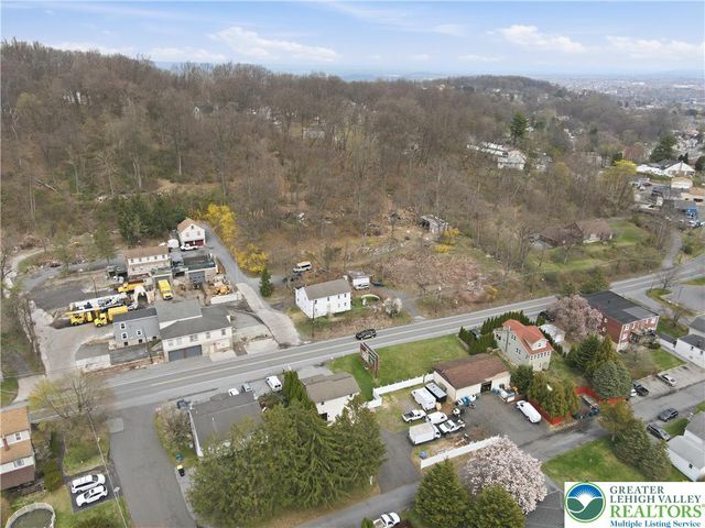 1818 East Susquehanna Street, Salisbury Twp, PA 18103